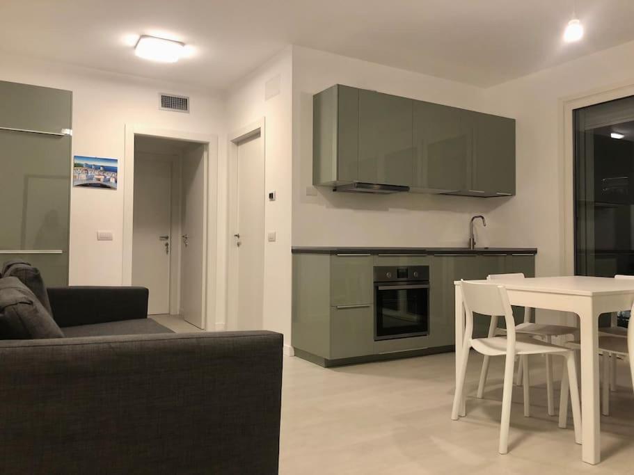 Luxury 3 Bedroom Apartment 100 Mq Next To Rho Fiera And San Siro Мілан Екстер'єр фото